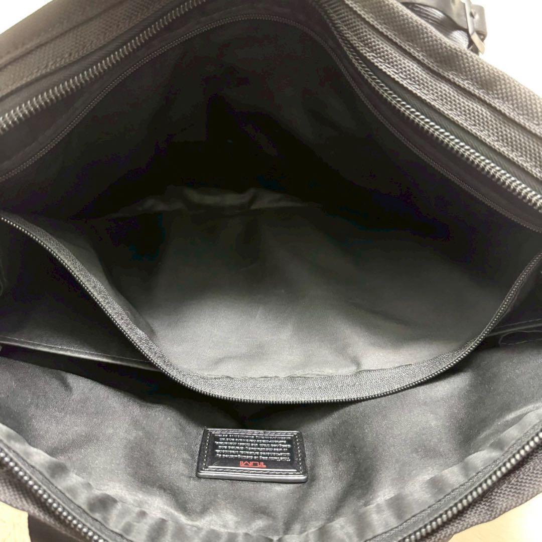 TUMI アルファ オーガナイザー ポートフォリオ ブリーフ ビジネスバッグ 黒