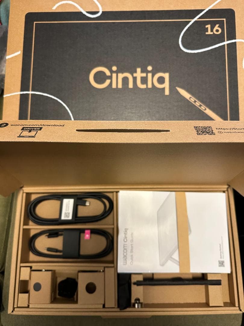 Wacom Cintiq 16 (DTK168) 純正スタンドセット