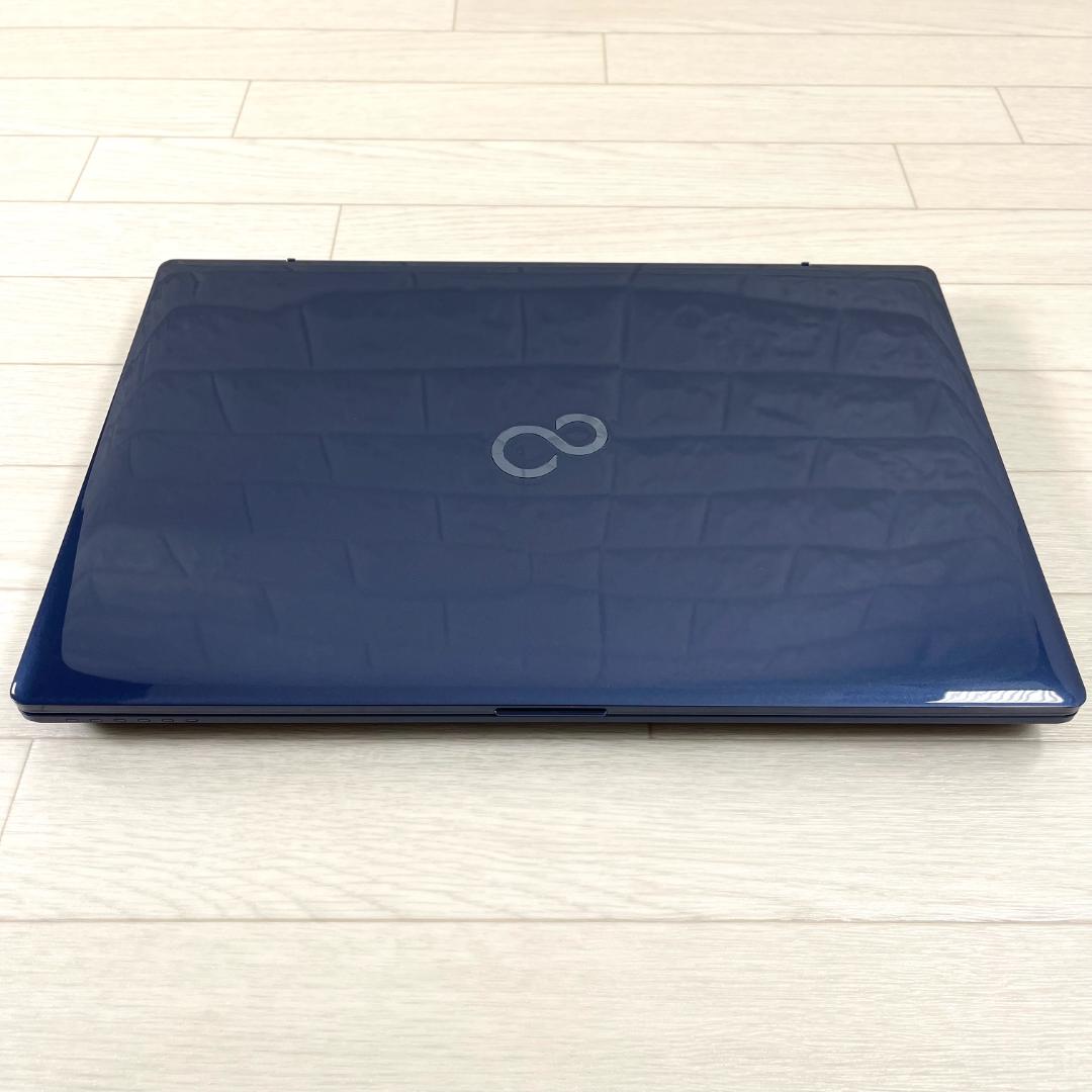 富士通 第8世代 i7 新品SSD1T＋HDD1T メモリ16G ノートパソコン