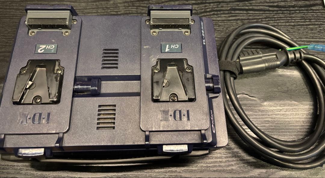 IDX2連バッテリーチャージャー