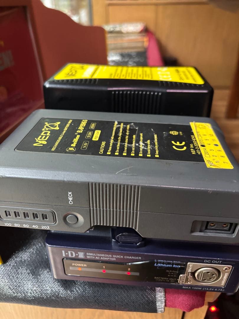 IDX2連バッテリーチャージャー