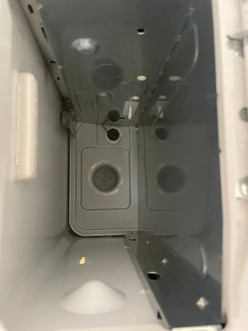 コロナ石油ファンヒーター　ホワイト