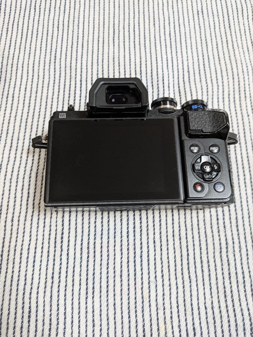 OLYMPUS OM-D E-M10 Mark Ⅲ 本体とレンズ2本セット