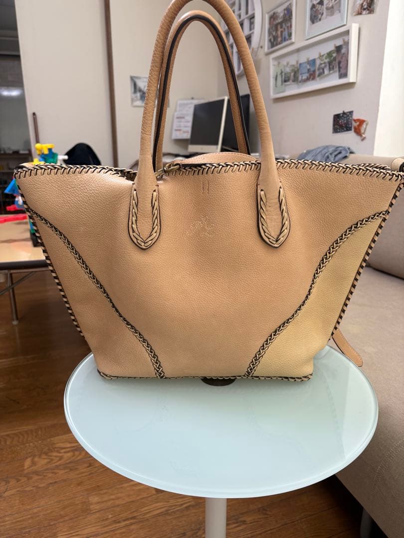 ベージュ レザー トートバッグ 編み込みデザイン