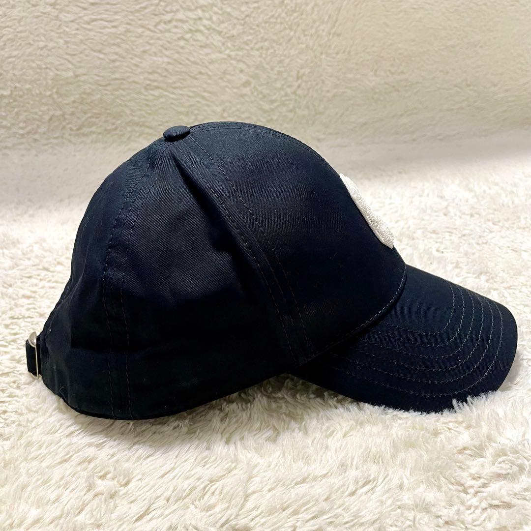 美品 CELINE セリーヌ Cイニシャルパッチ コットンベースボールキャップ
