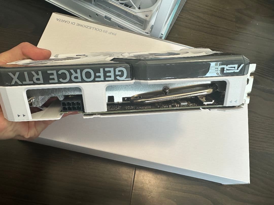 ASUS GeForce RTX グラフィックボード