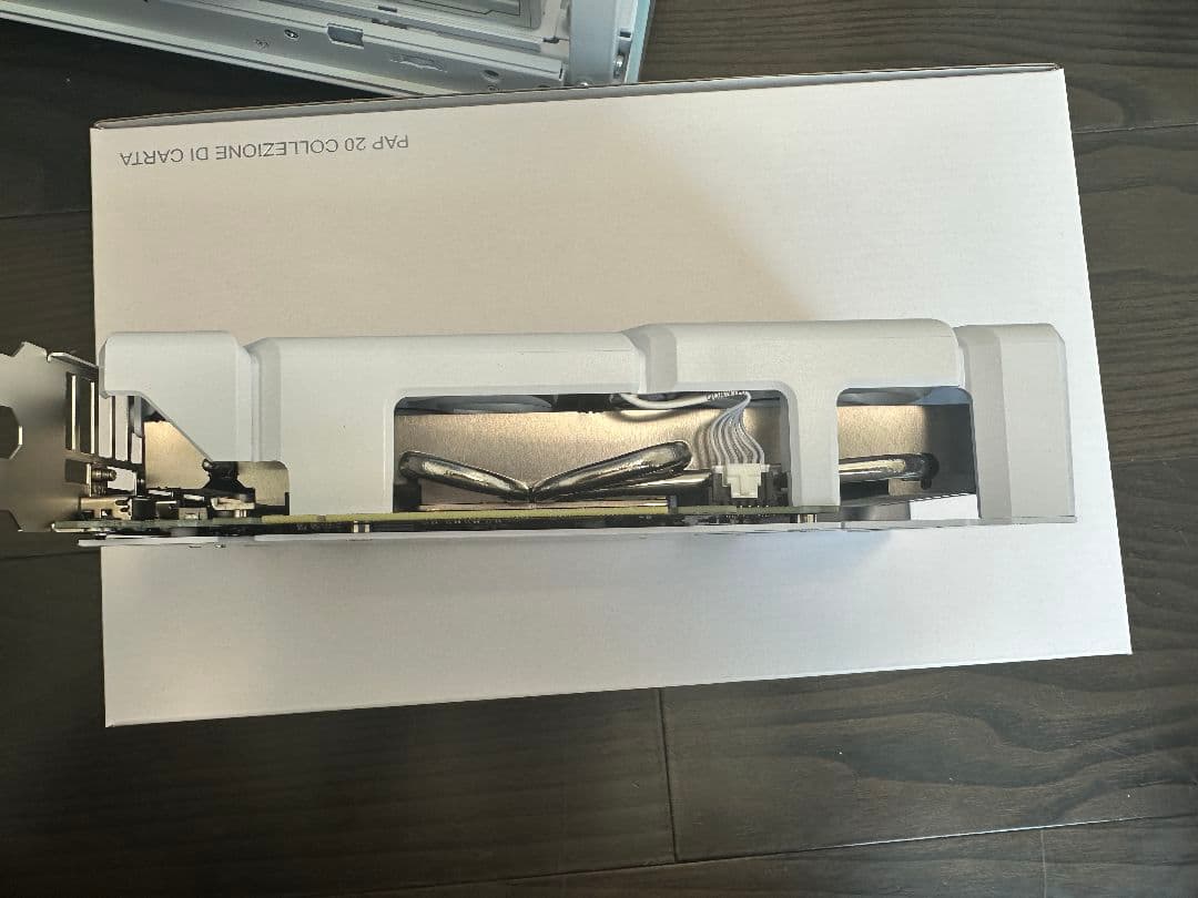 ASUS GeForce RTX グラフィックボード