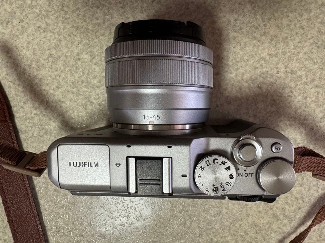 【オプション有】FUJIFILM X-A5 レンズキット SILVER