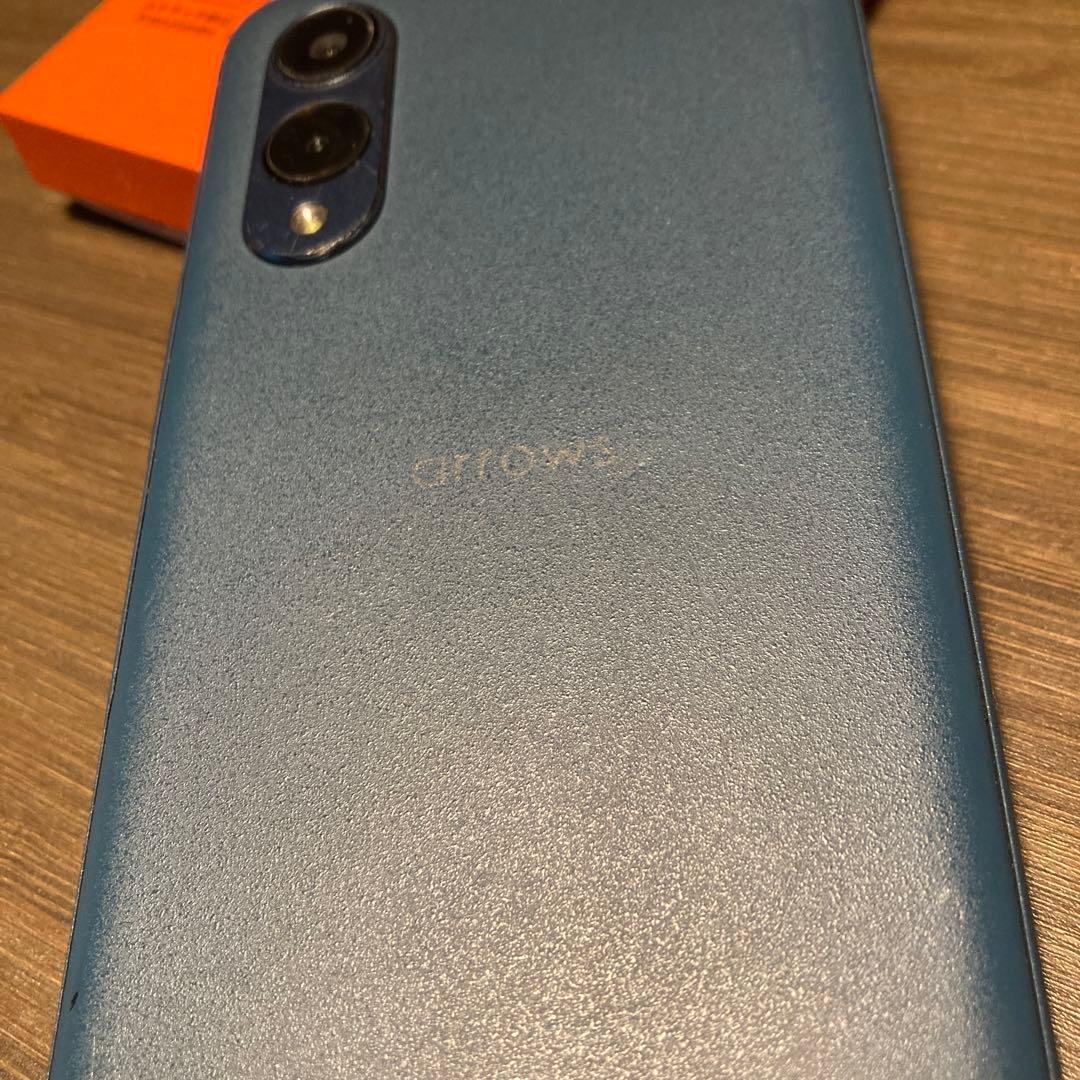 arrows We02 F-52E docomo 本体 ガラスフィルム付き