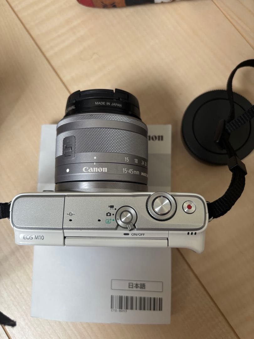 Canon EOS M10 ミラーレス一眼 本体とレンズ付き