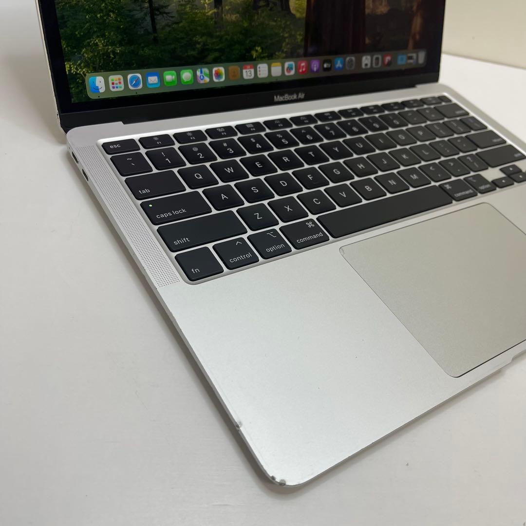 #797 Macbook Air 2020 13.3インチ i5 8GB 256