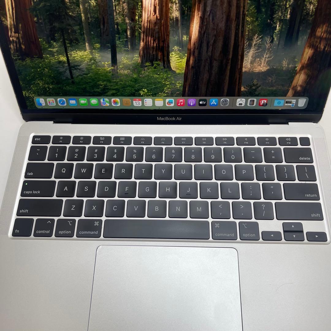 #797 Macbook Air 2020 13.3インチ i5 8GB 256