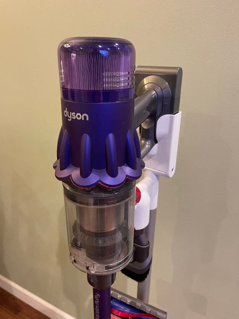 Dyson digital slim fluffy SV18 ダイソン クリーナ