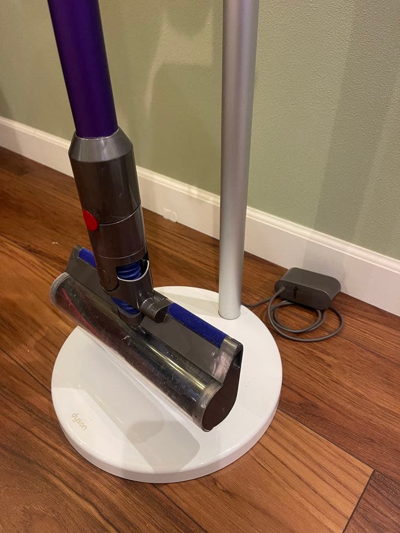 Dyson digital slim fluffy SV18 ダイソン クリーナ