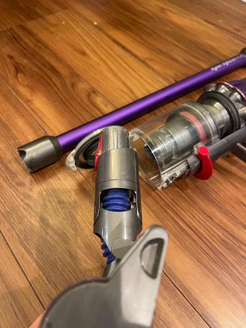 Dyson digital slim fluffy SV18 ダイソン クリーナ