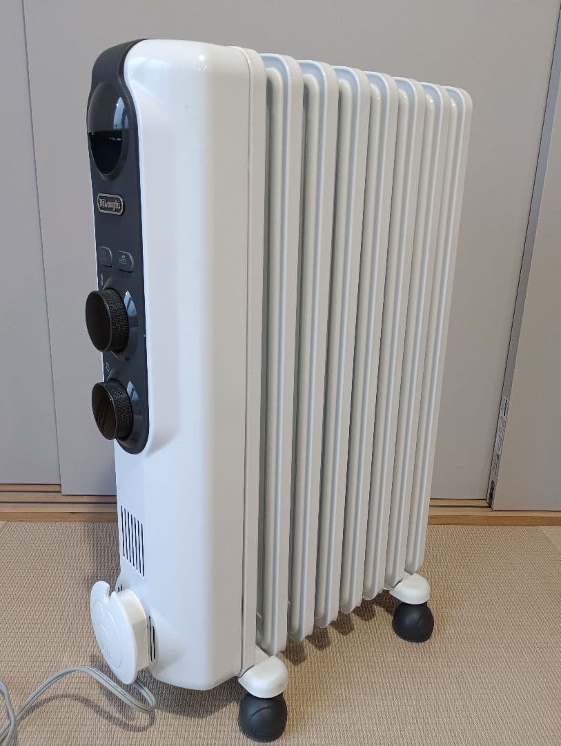 ☆美品☆De'Longhi オイルヒーター RHJ35M0812