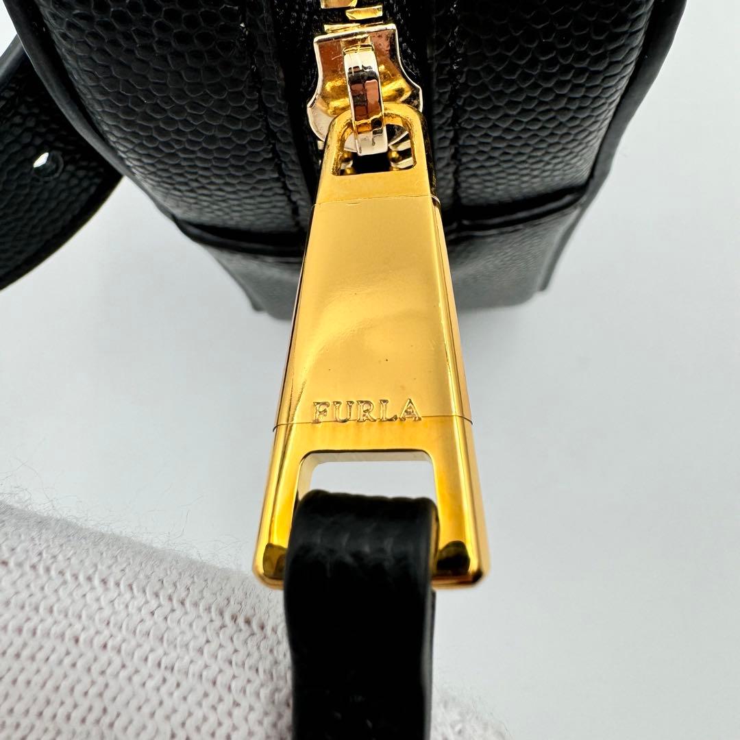 未使用品✨FURLA ウエストバッグ　ブラック　レザー