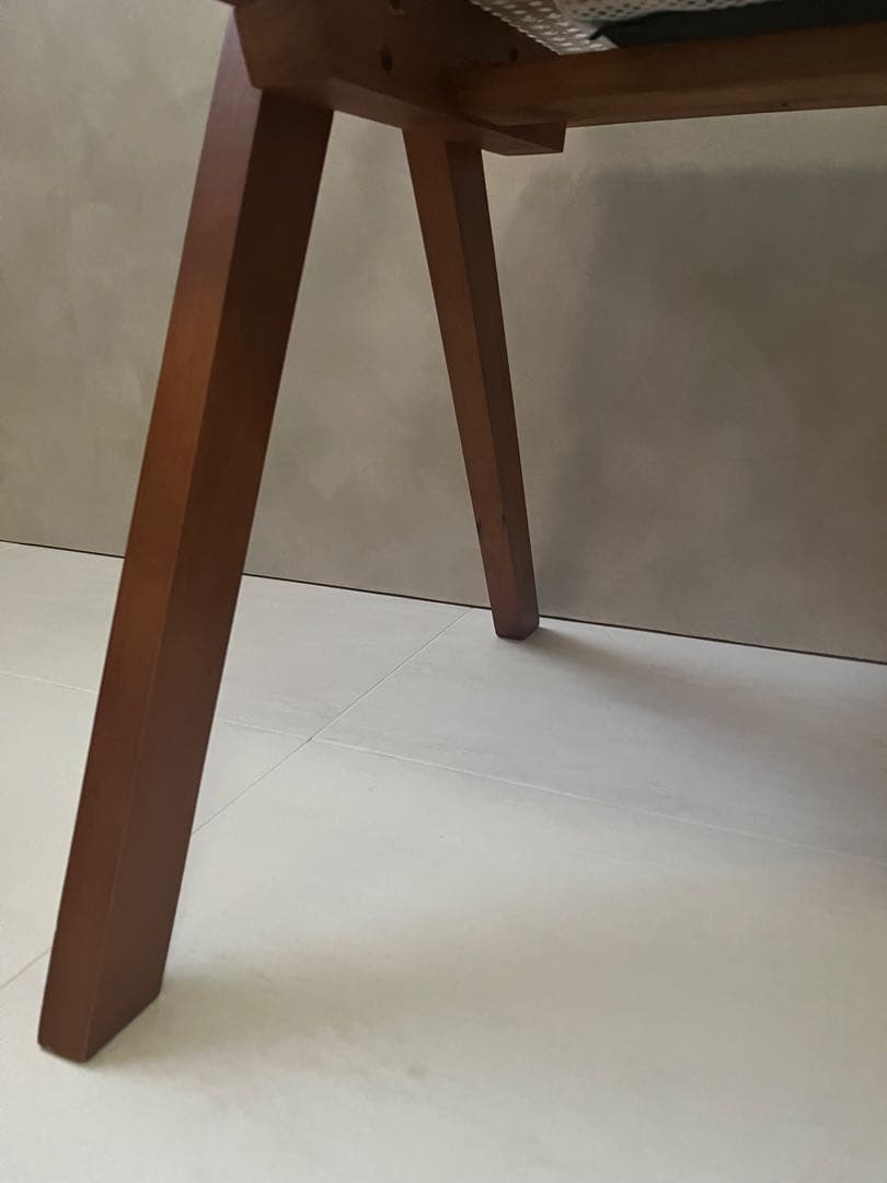 木製アームチェア ラタン編み