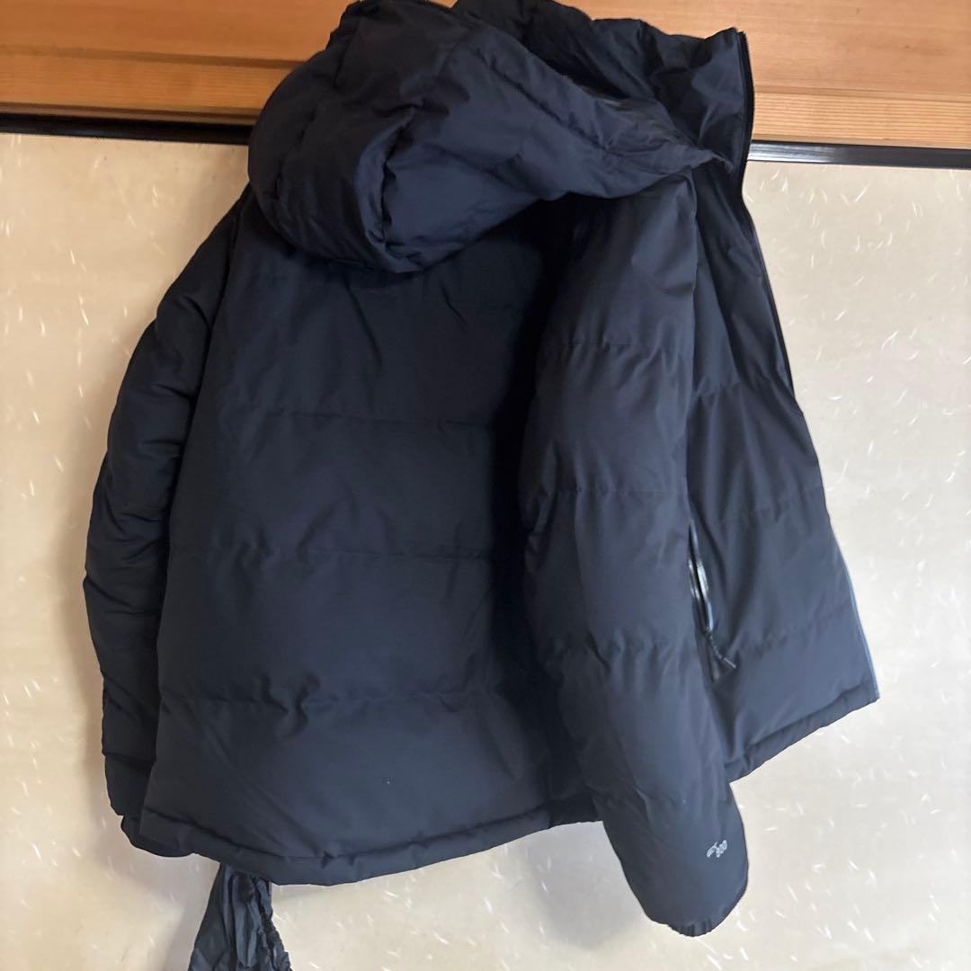 mont-bell フード付きダウンジャケット 黒 収納袋付き