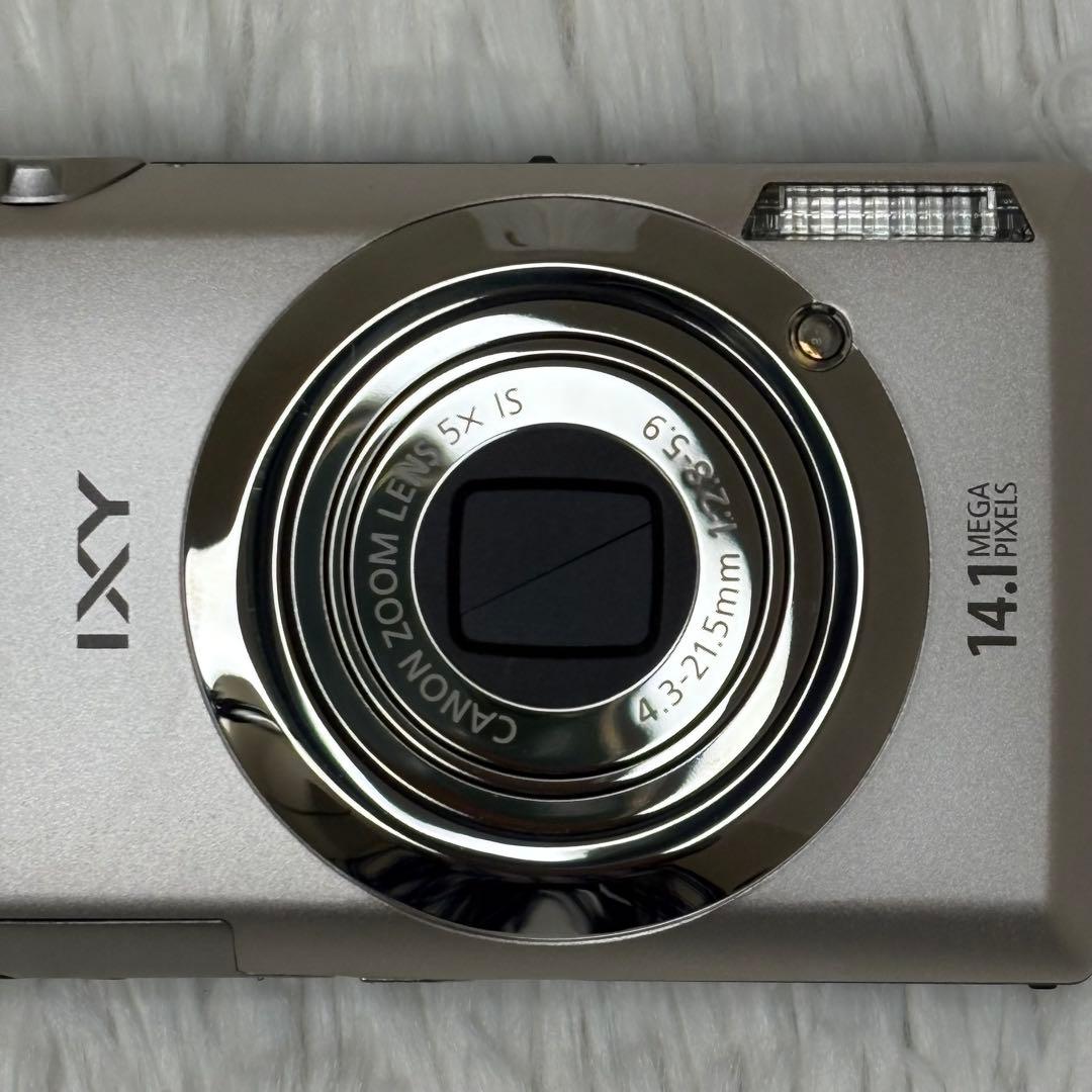 Canon カメラ　IXY10S PC1467 箱　シルバー コンデジ　動作品