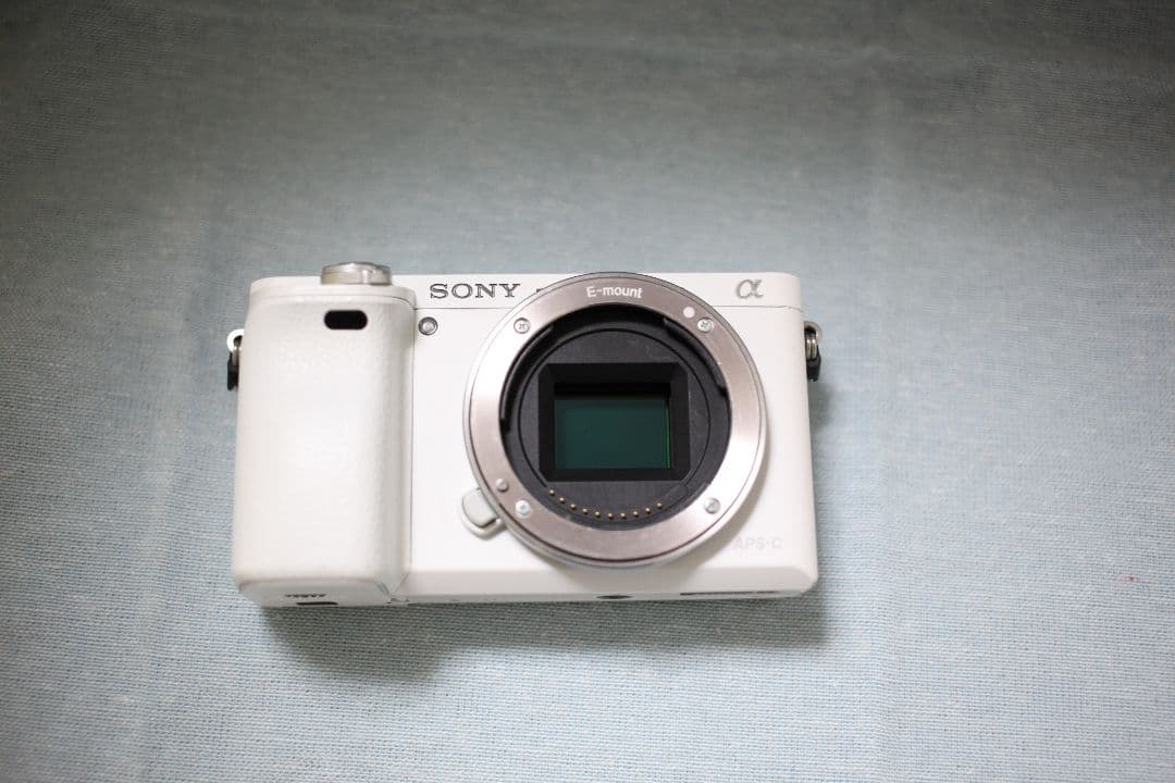 SONY α6000 ホワイト ボディ