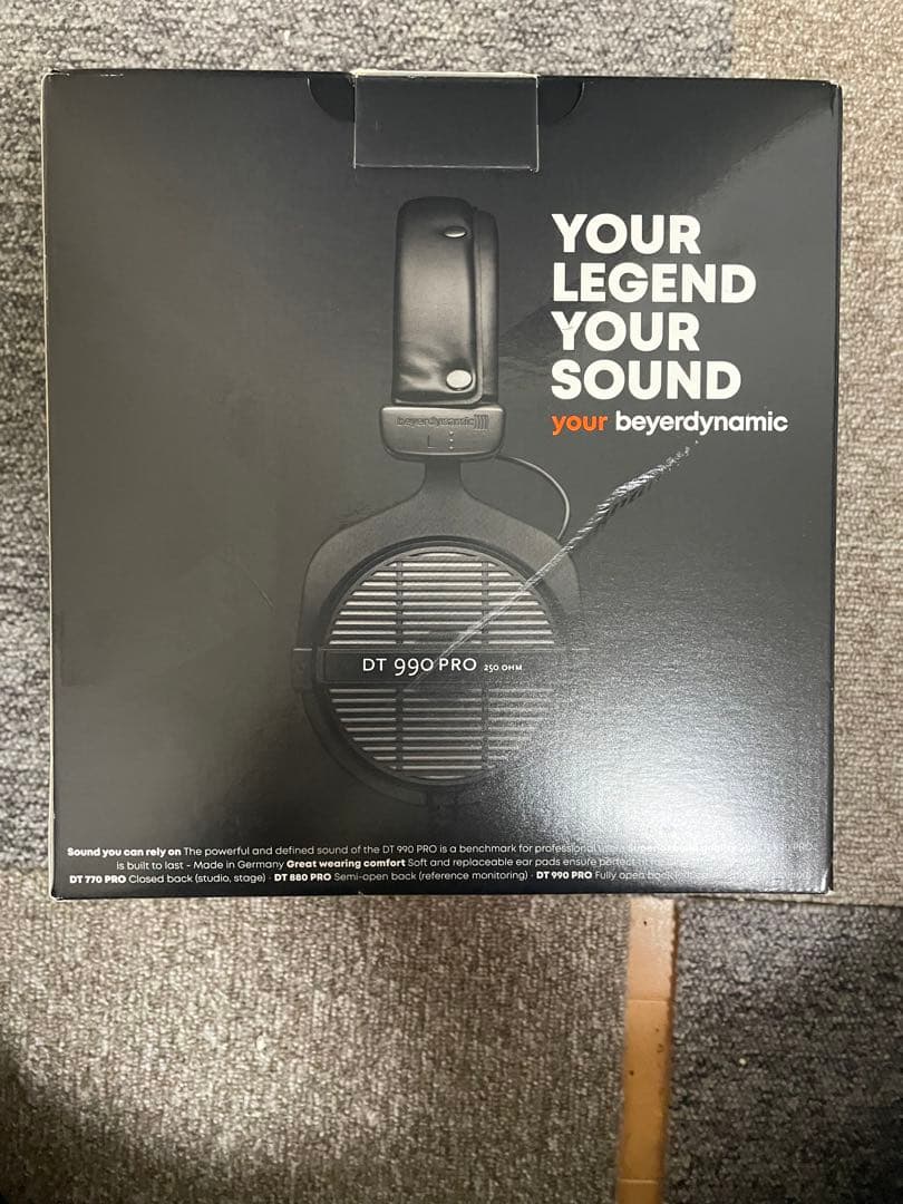 ヘッドホン beyerdynamic DT990PRO