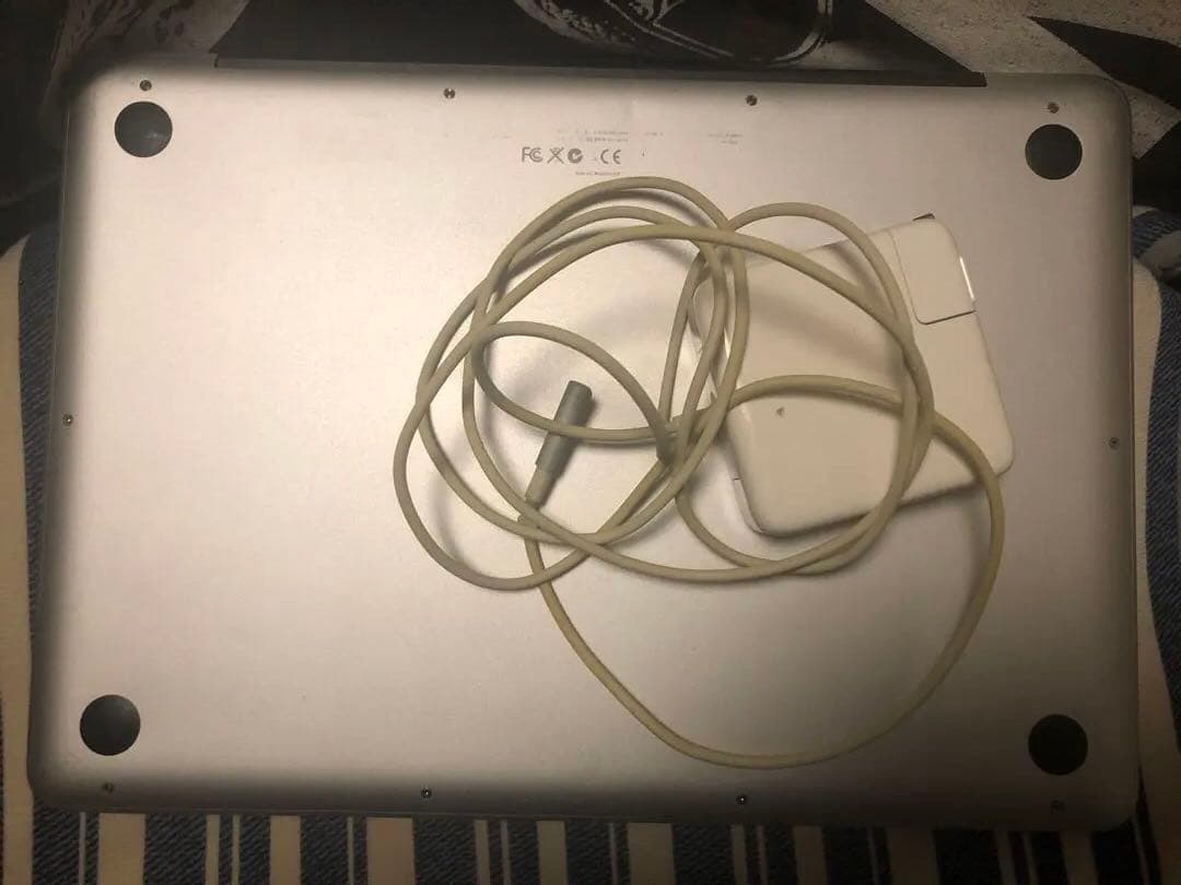 MacBook Pro (13-inch, Mid 2010)美品年末年始限定