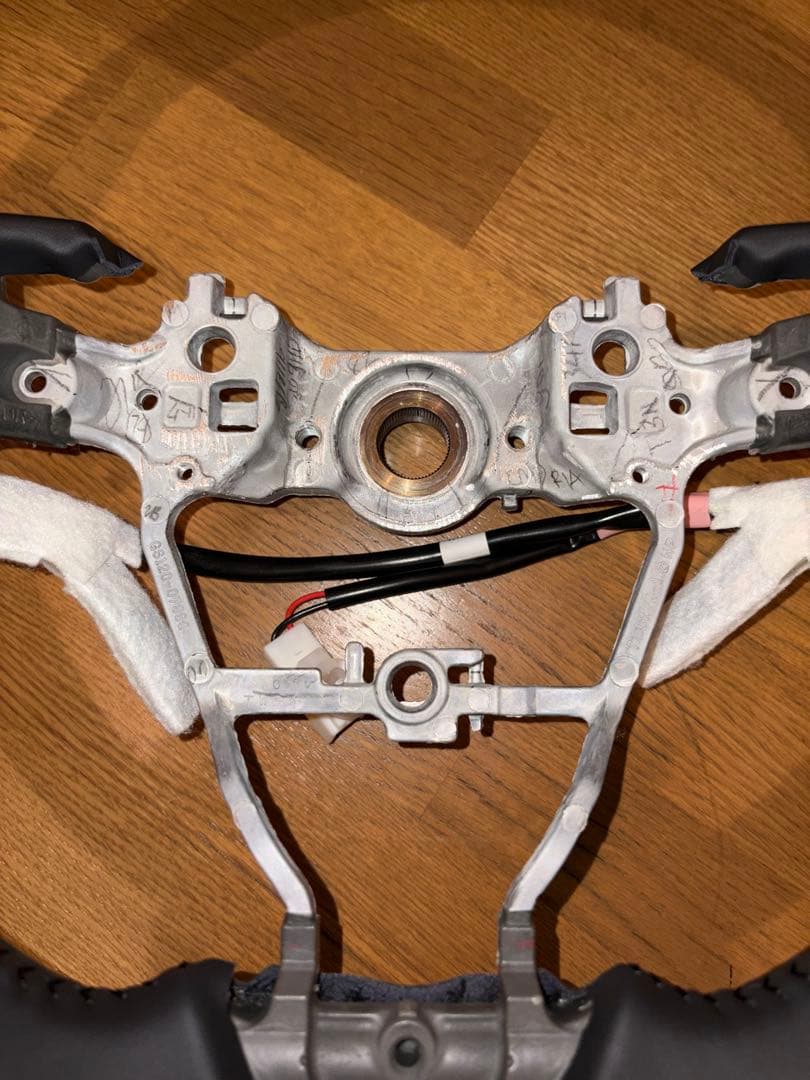 美品　RAV4 ハンドル　ヒーター付き