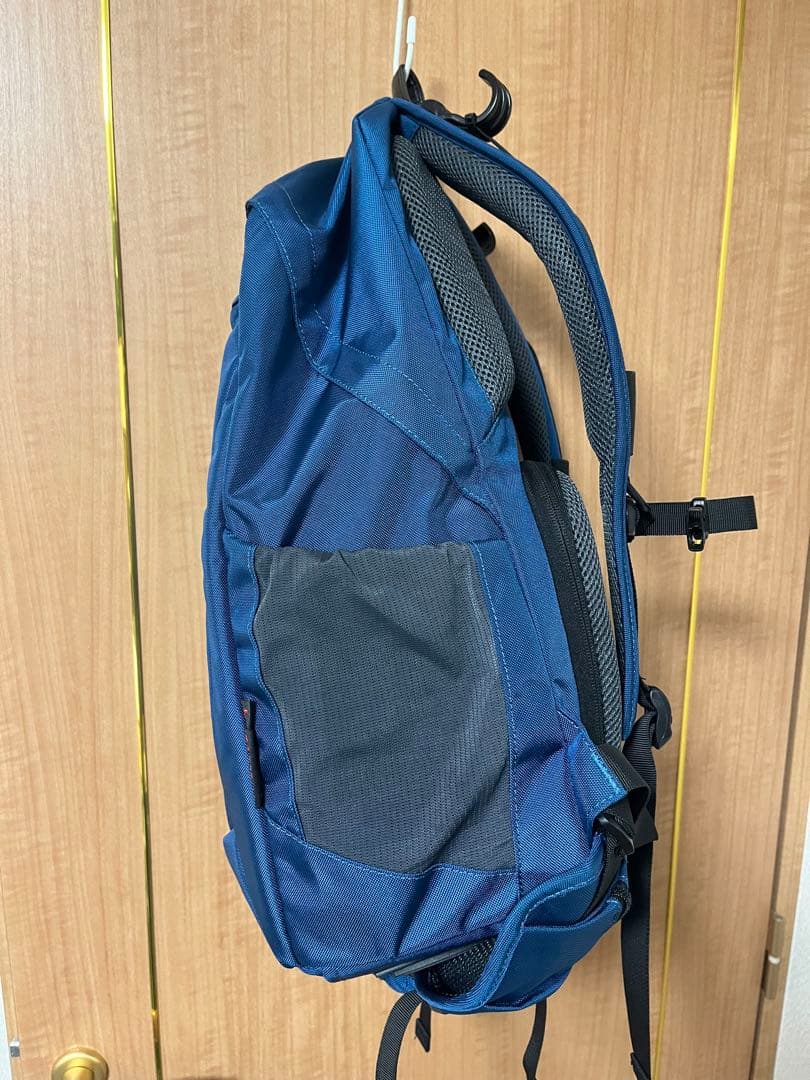 【美品】[Bellstone] カメラバッグ 一眼レフ カメラリュック 2気室