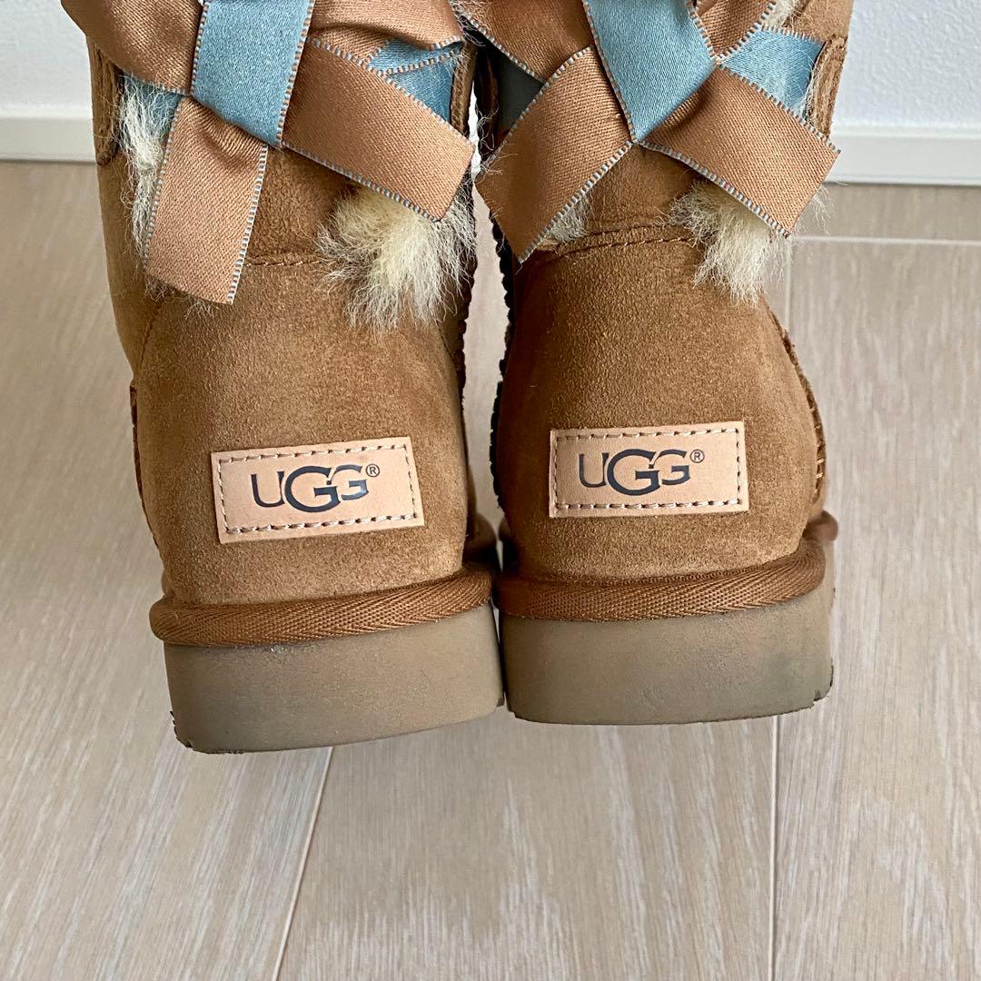 【希少】 UGG リボン付きムートンブーツ　24cm 限定カラー