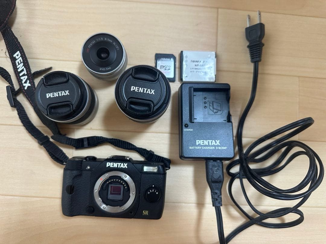 【動作確認済み】 PENTAX Q7 デジタル一眼レフ 3レンズ付き