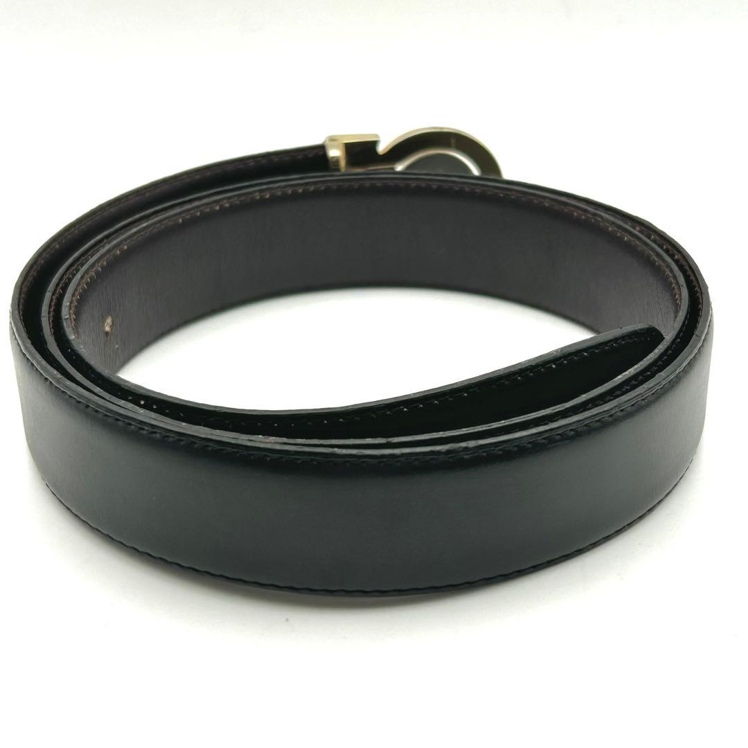 【美品】ジャンニ・ヴェルサーチ バックル ベルト ブラック レザー