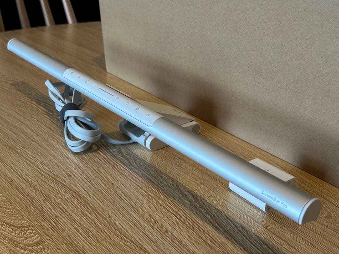 （美品）BenQ ScreenBar Pro シルバー