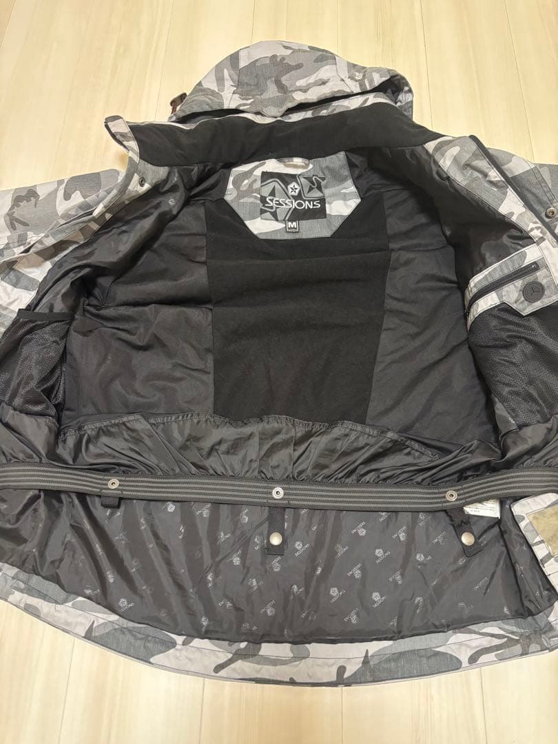 SESSIONS スノーボードウェア Mサイズ上下セット