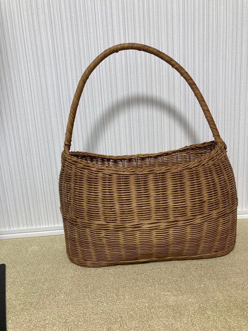 大きいラタンパニエ 籐編みバスケット ブロカントショップアンティーク家具店購入
