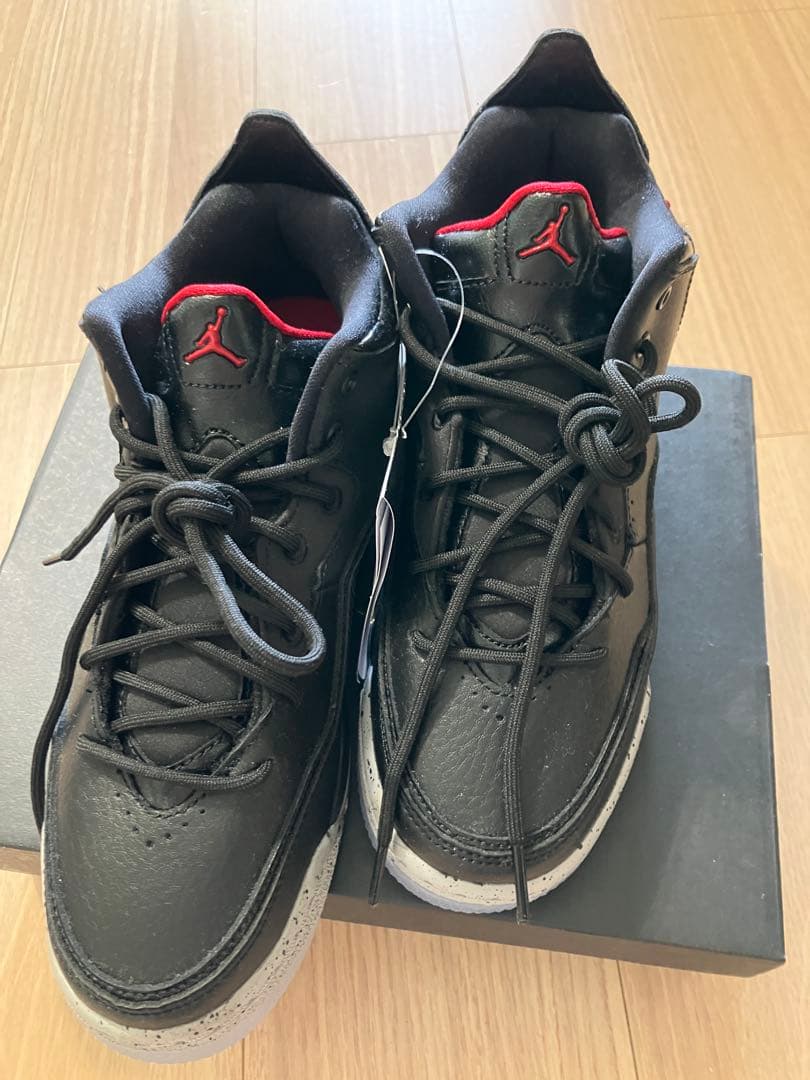 NIKEナイキ AIRジョーダンコートサイド　23.5㎝新品未使用タグ付き箱付き