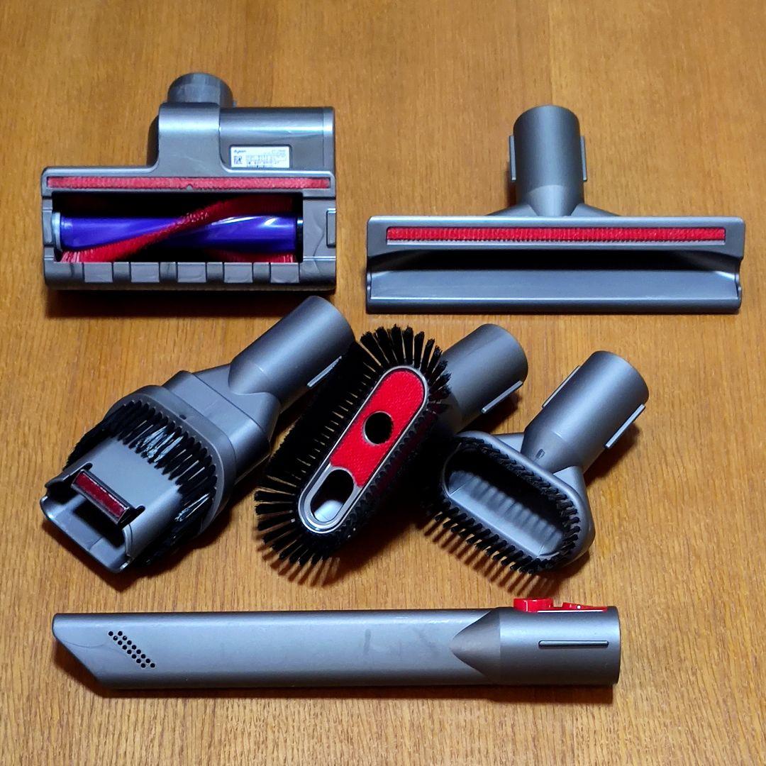 ダイソンV8 SV10K掃除機＋マキタ18vアダプターセット分解清掃済み 動作品