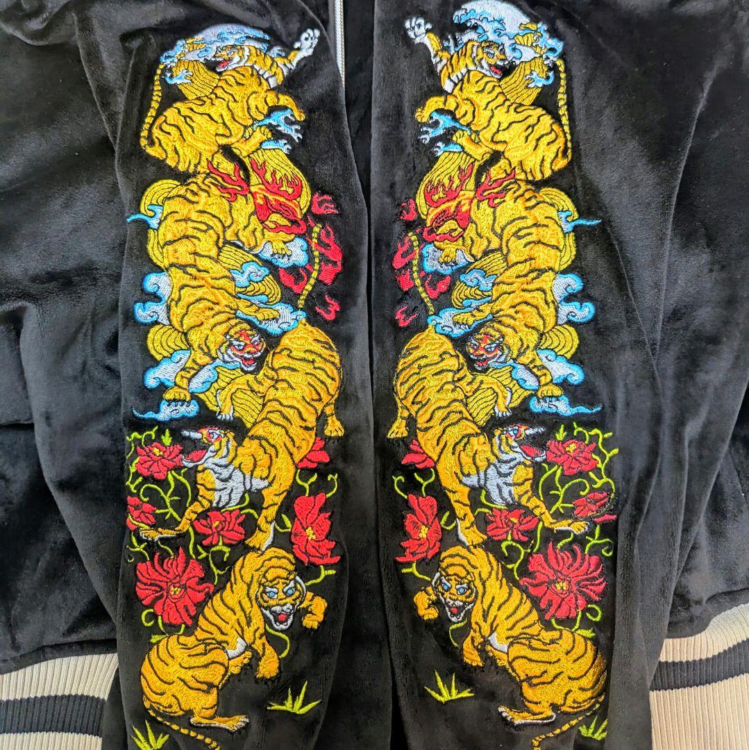 美品✨️ チュウカタベタイ Tiger track jacket 刺繍 ベロア