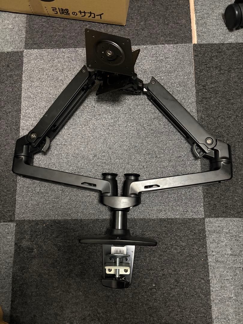 【中古】アマゾンベーシック デュアルモニターアーム