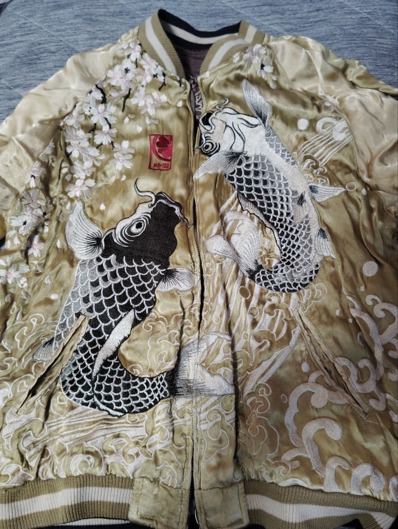 時遊　百花繚乱　刺繍スカジャン リバーシブル　金色・ブラウン　龍と花　昇鯉と桜