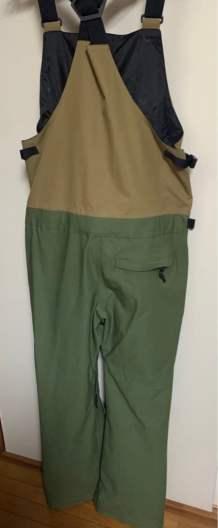 ぴ*こ様 Airblaster bib green Lサイズ　エアブラスター