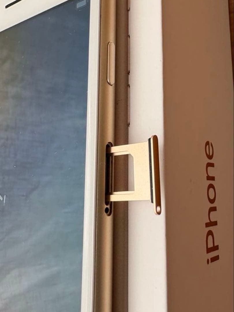 ち*ー様 Apple iPhone 7 ゴールド 256GB