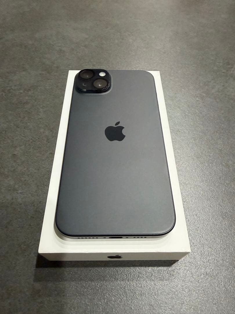 iPhone 15 plus本体 128GB ブラック simフリー