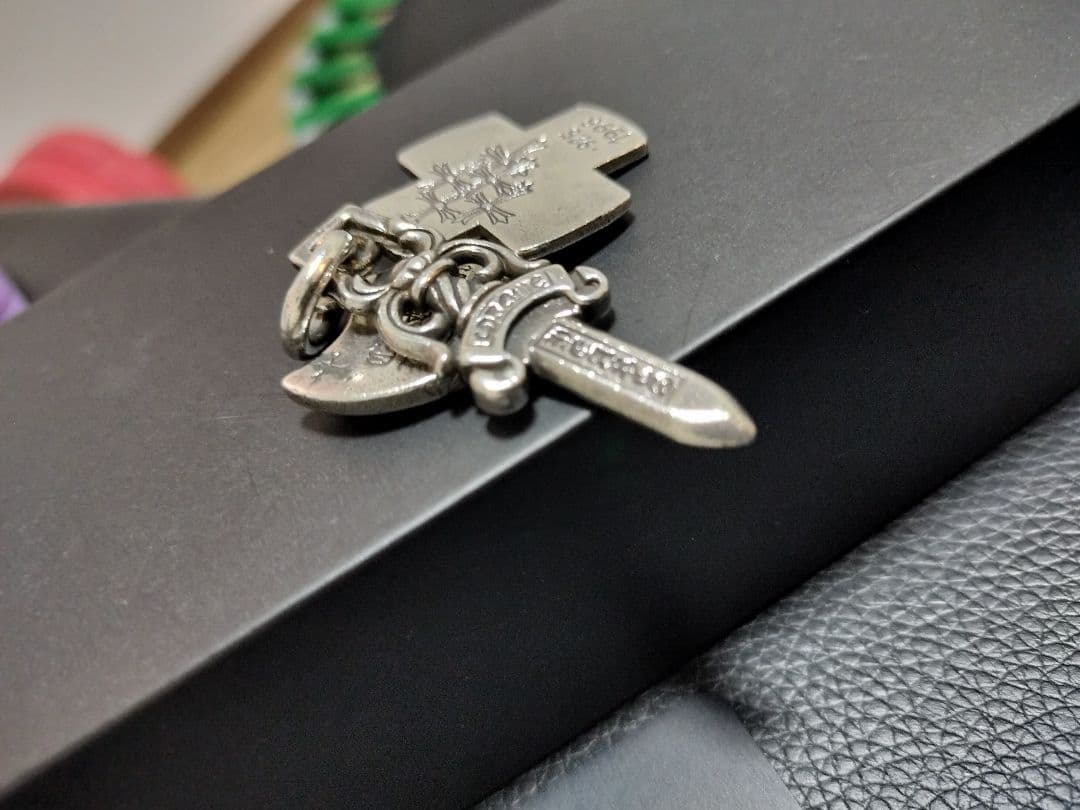 シルバー925 クロス×ダガー デザイン ペンダントトップ 中古