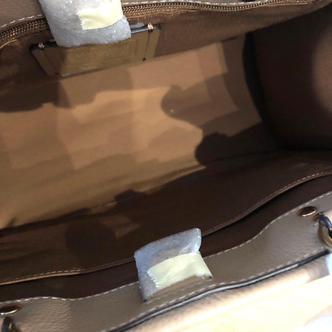 コーチ　ハンドバッグ　レディース　ベージュ 系　新品未使用