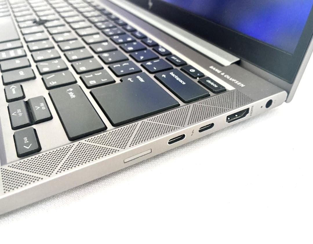 美品 HP FireFly i7 10世代 SSD1TB 32GB P520内蔵