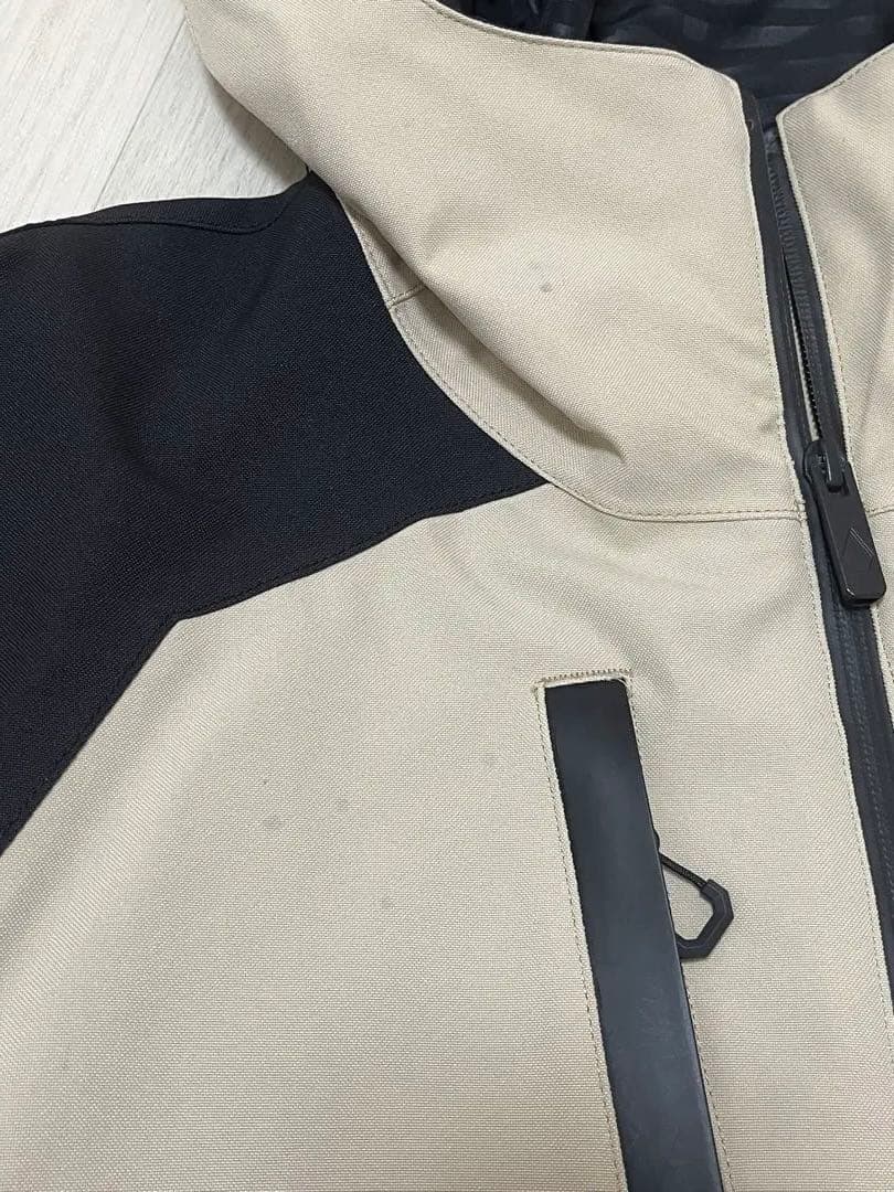 ボルコム プルオーバー ウェア