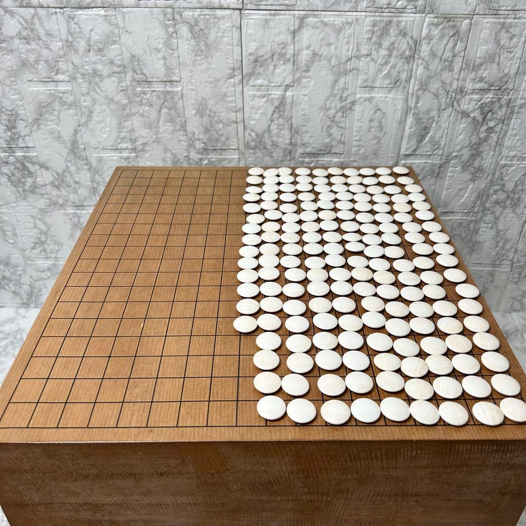 【美品】囲碁盤 天地柾目 5.6寸 脚付き へそ有 極厚 高級 碁石 ハマグリ
