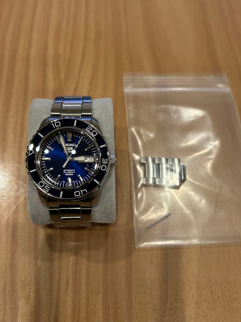 【廃盤】SEIKO 5スポーツ7S36 自動巻き　デイデイト　付属品調整コマ有り