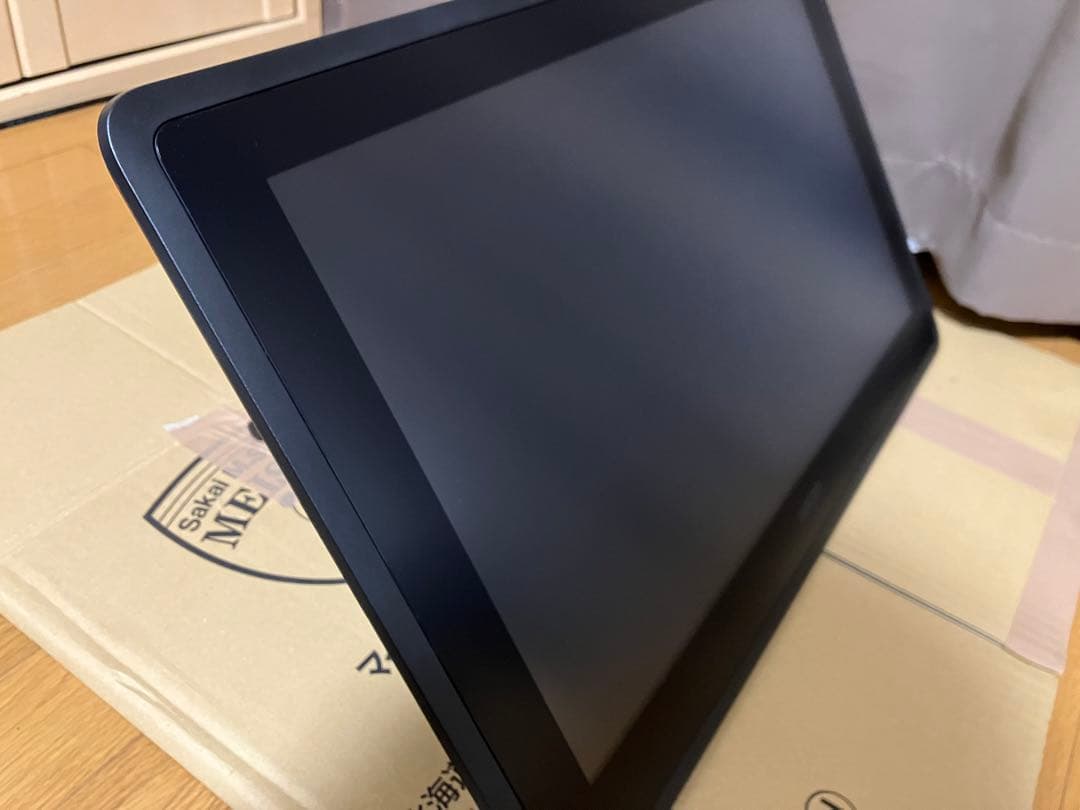 wacom Cintiq 22 FHD DTK2260 液タブ